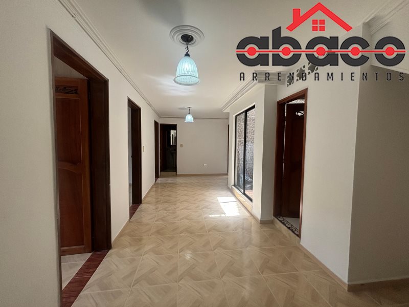 Apartamento disponible para Arriendo en Envigado Los Naranjos Foto numero 1