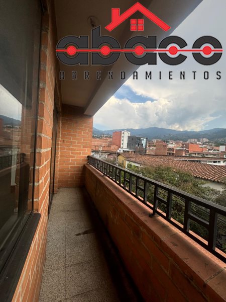 Oficina-Local disponible para Arriendo en Envigado Envigado Centro Foto numero 1