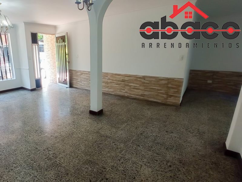 Casa disponible para Arriendo en Envigado El Dorado Foto numero 1